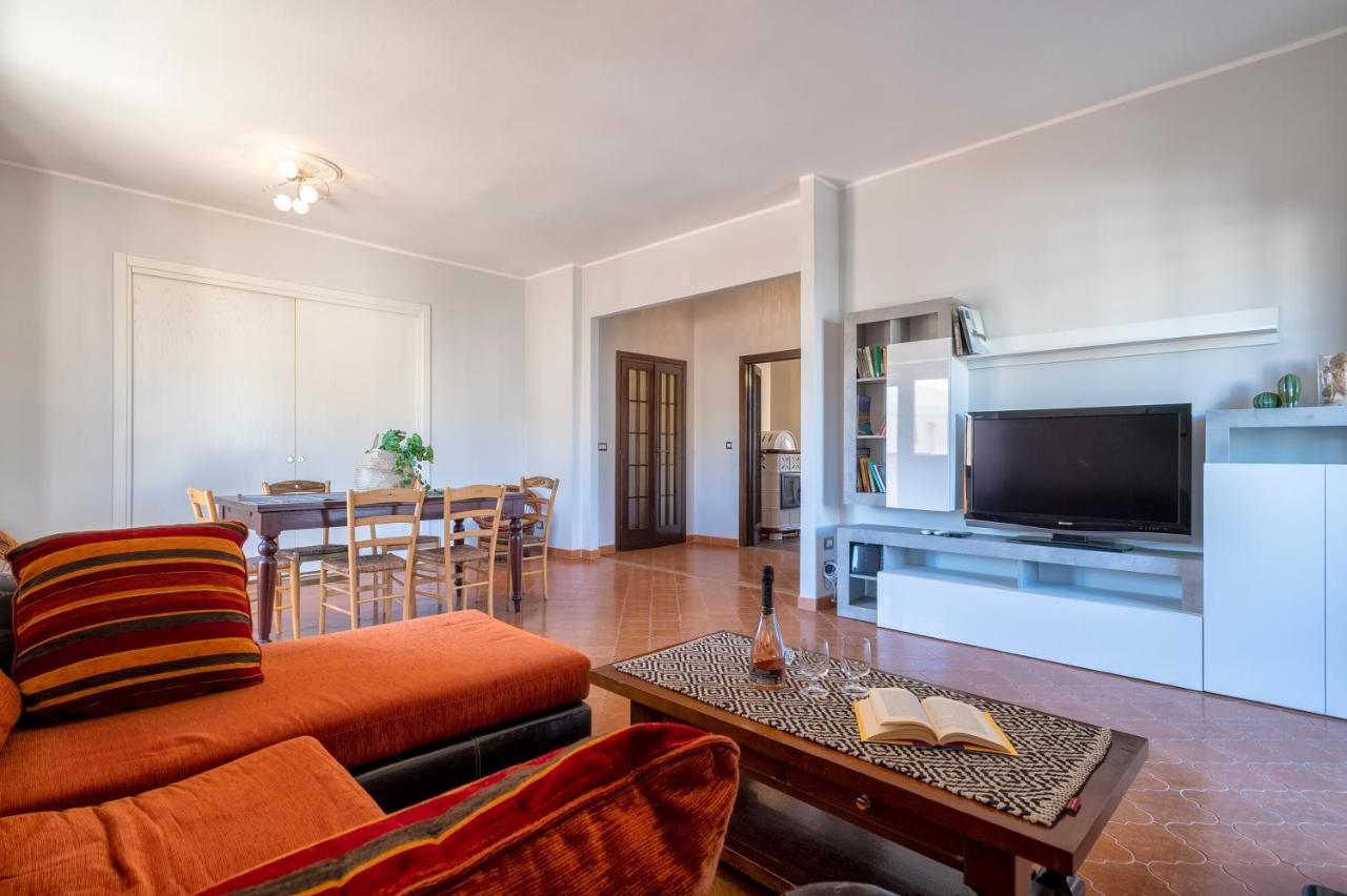 Ferienwohnung Lungomare Garibaldi - Attico A Due Passi Dal Mare Alghero Exterior foto