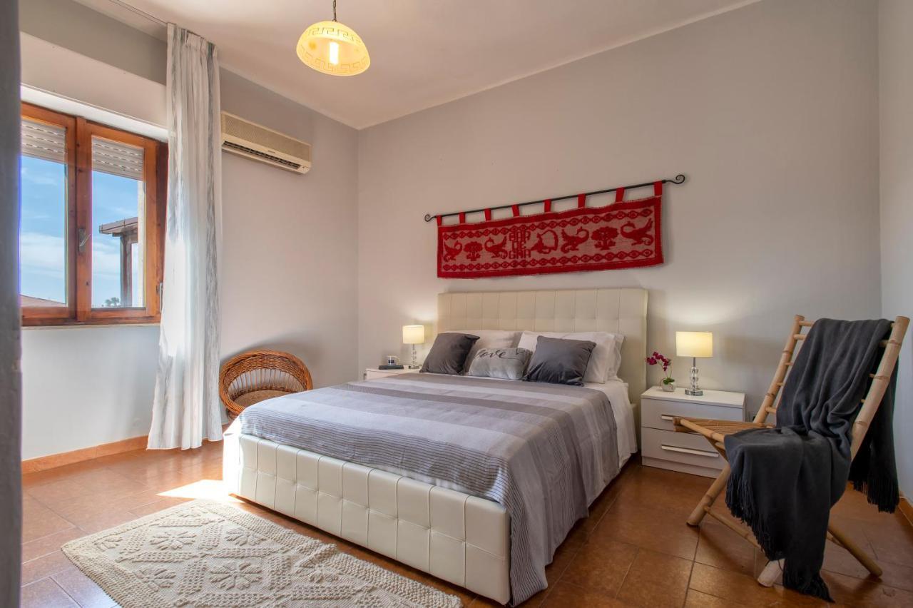 Ferienwohnung Lungomare Garibaldi - Attico A Due Passi Dal Mare Alghero Exterior foto